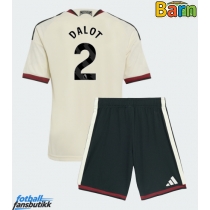 Manchester United Diogo Dalot #2 Tredjedraktsett Barn 2026-27 Kortermet (+ Korte bukser)
